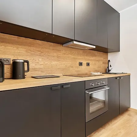 Modern Tumskie Ogrody With Ac & Balcony By Renters Wrocław