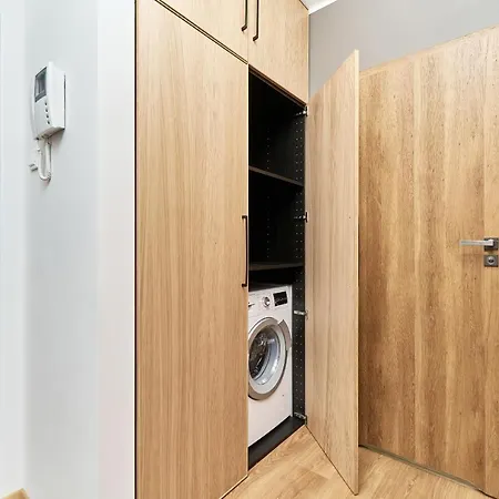 Lägenhet Modern Tumskie Ogrody With Ac & Balcony By Renters